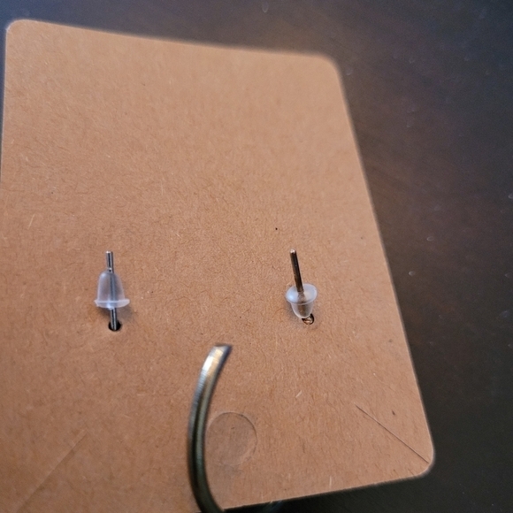 Hoops - Picture 2 of 2